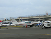 N62704 @ HNL - 1976 Piper PA-23-250 @ Honolulu, HI - by Steve Nation