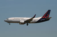 OO-LTM @ EBBR - arrival of flight SN2122 to rwy 25L