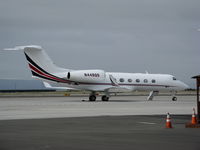 N448QS @ OAK - NetJets 2007 Gulfstream Aerospace GIV-X (G450) @ Oakland, CA - by Steve Nation