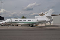 N999BE @ VIE - Falcon 7X - by Yakfreak - VAP