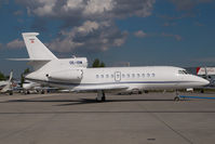 OE-ISM @ VIE - Falcon 900 - by Yakfreak - VAP