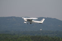 N9463U @ HKY - A great day to take pictures.