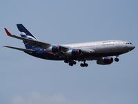 RA-96015 @ LOWW - Il-96 Aeroflot