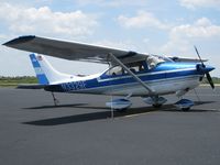 N3329F @ M01 - N3329F CESSNA 182J