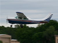 N2391S @ LAL - Cessna 210L