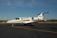 N528CJ @ ESN - On ramp at Easton MD - by J.G. Handelman