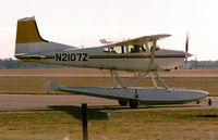 N2107Z @ LFT - Cessna 185