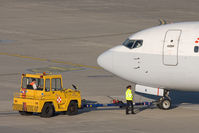 OO-VEK @ LOWW - Pushback