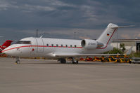 D-AHEI @ VIE - Canadair Challenger