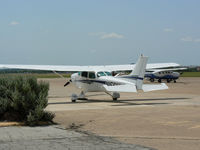 N1561U @ RBD - At Dallas Redbird (Executive) Airport - by Zane Adams