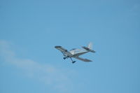 N614DT @ S50 - on final - by Wolf Kotenberg
