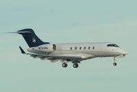 N724SC @ KLAS - N724SC on approach to RWY 19R at KLAS - by Curtis Pilgreen