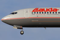 OE-LNS @ VIE - Boeing 737-8Z9 - by Juergen Postl
