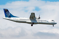ZK-MCC @ NZAA - On approach to Auckland - by Micha Lueck