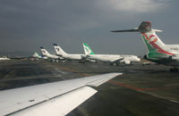 F-GZZZ @ OIII - Mahan Air - by Christian Waser