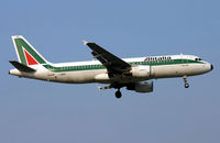 I-BIKE @ LIMC - Alitalia - by Christian Waser