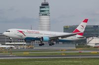 OE-LAE @ LOWW - AUSTRIAN - by Delta Kilo