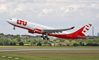 D-ALPC @ EDDL - One of the airport's queens taking off from rwy 23L. - by Philippe Bleus