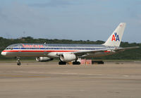 N656AA @ SVMI - American - by Christian Waser