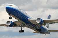 N660UA @ LSZH - United Airlines - by Christian Waser