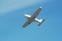 N53597 @ S50 - student learning the go-around maneuver - by Wolf Kotenberg