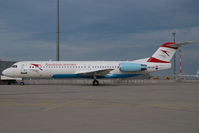 OE-LVE @ VIE - Austrian Arrows Fokker 100 - by Yakfreak - VAP