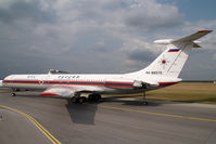 RA-86570 @ VIE - Gkus Rossii Iljuschin 62 - by Yakfreak - VAP