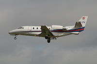 OE-GTK @ EBBR - descending to rwy 25L