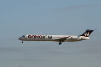 TC-AKN @ EBBR - early arrival of flight VVF112 to rwy 25L