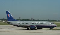 N332UA @ KORD - Boeing 737-300 - by Mark Pasqualino