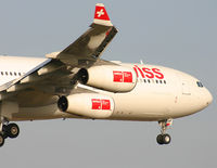 HB-JMF @ ZRH - Swiss - by Christian Waser