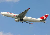 HB-IQG @ LSZH - Swiss - by Christian Waser