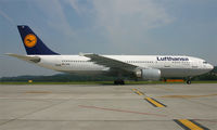 D-AIAW @ LSZH - Lufthansa - by Christian Waser