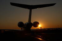 A7-AAM @ VIE - Qatar Government Globalexpress 5000 - by Yakfreak - VAP