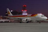EC-KOH @ VIE - Iberia Airbus 320 - by Yakfreak - VAP