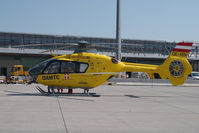 OE-XEN @ VIE - Eurocopter 135 - by Yakfreak - VAP