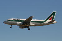 I-BIMJ @ EBBR - flight AZ148 is descending to rwy 25L