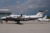 HB-GJT @ VIE - Beech 350 King Air - by Yakfreak - VAP