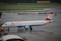 OE-LBB @ LOWW - Pinzgau