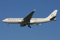 OE-LAO @ LOWW - Austrian - by Christian Waser