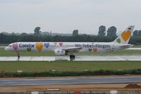 D-ABON @ DUS - Condor