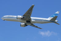 9K-AOB @ EGLL - Kuwait Airways Boeing 777-200 - by Thomas Ramgraber-VAP