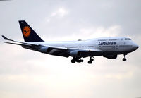 D-ABTL @ EDDF - Lufthansa - by Daniel Jany