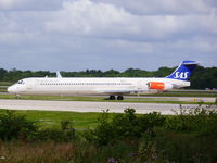 LN-RMM @ EGCC - Scandinavian Airlines - by chrishall