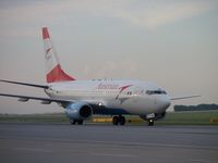 OE-LNN @ LOWW - B 737-700 Austrian