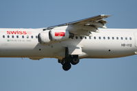 HB-IYQ @ EBBR - arrival of flight LX778 to rwy 25L  -  apparently only one pax onboard ...