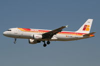 EC-FDA @ EBBR - arrival of flight IB3206 to rwy 25L