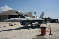 93-0549 @ MCF - F-16 Falcon