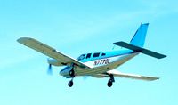 N7770L @ S50 - on final - by Wolf Kotenberg