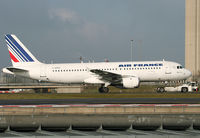 F-GFKP @ LFPG - Passing on parallels runways... - by Shunn311